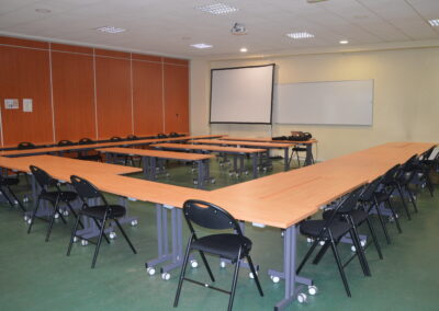 Salle de 120 places