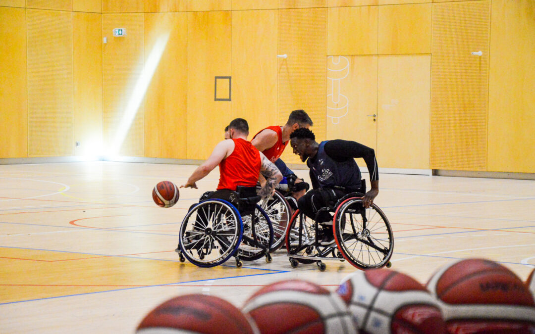 BASKET FAUTEUIL : LES ÉQUIPES DE FRANCE ET D’ARGENTINE PRÉSENTES AU CREPS